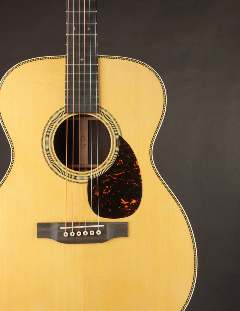 Martin Custom Shop OM 28-Style European Spruce