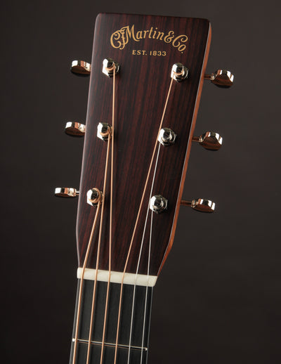 Martin Custom Shop OM Cutaway 28-Style European Spruce