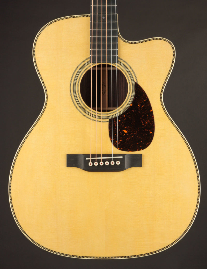 Martin Custom Shop OM Cutaway 28-Style European Spruce