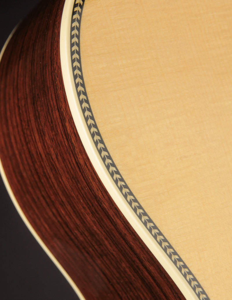 Martin Custom Shop OM Cutaway 28-Style European Spruce