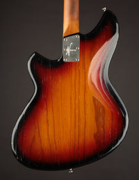 Novo Ivorus Bass 3-Tone Sunburst