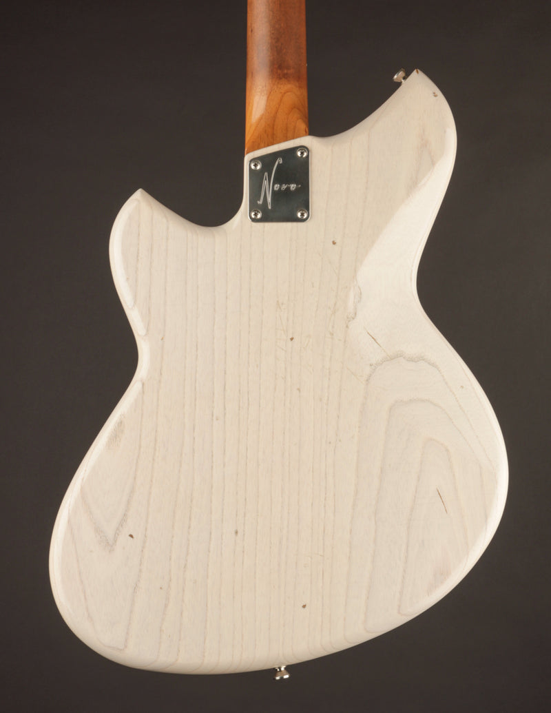 Novo Guitars Mirus J Mary Kaye White