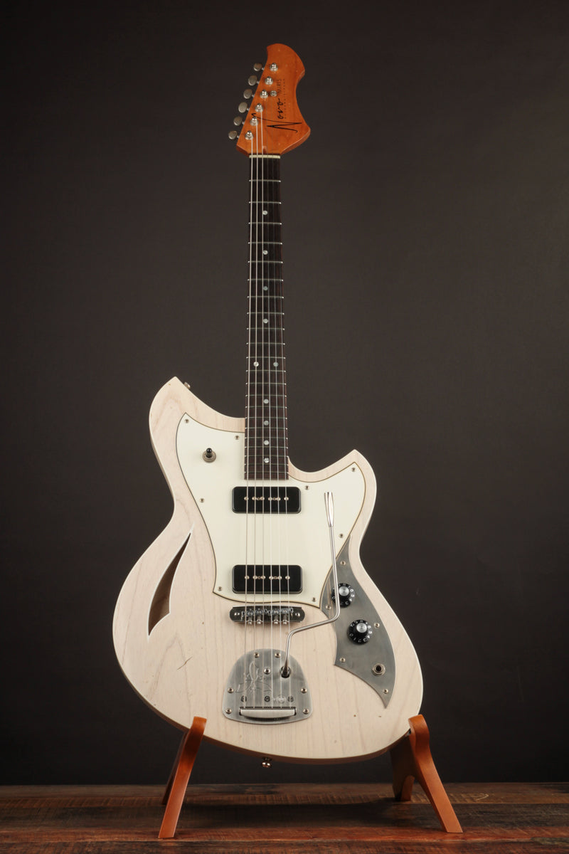 Novo Guitars Mirus J Mary Kaye White