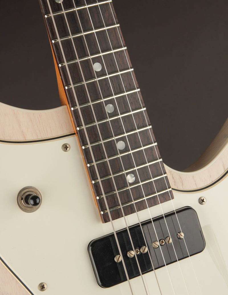 Novo Guitars Mirus J Mary Kaye White