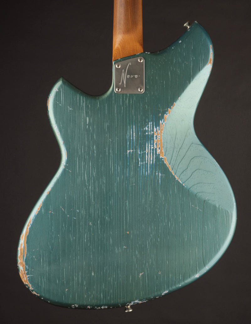 Novo Guitars Serus J Aged Pelham Blue w/Gold Plexi Pickguard