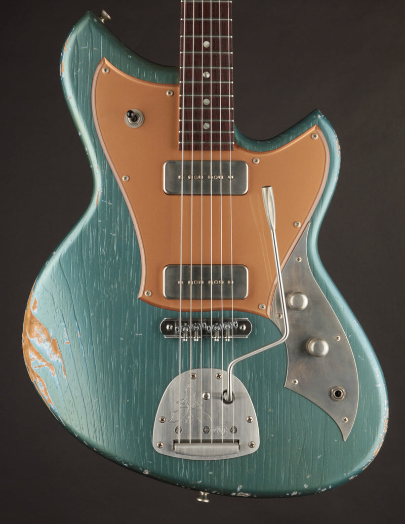 Novo Guitars Serus J Aged Pelham Blue w/Gold Plexi Pickguard