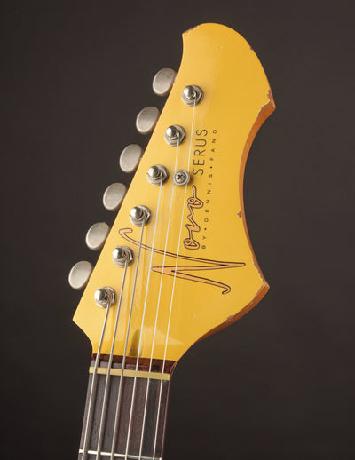 Novo Guitars Serus J Baritone Vintage Cream