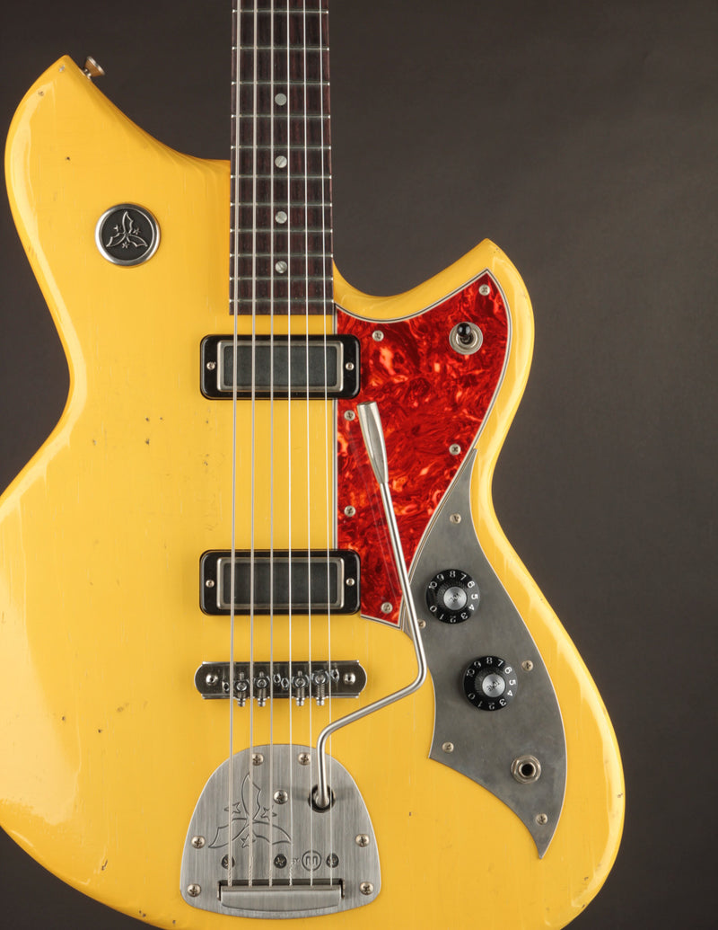 Novo Guitars Serus J Baritone Vintage Cream