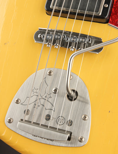 Novo Guitars Serus J Baritone Vintage Cream
