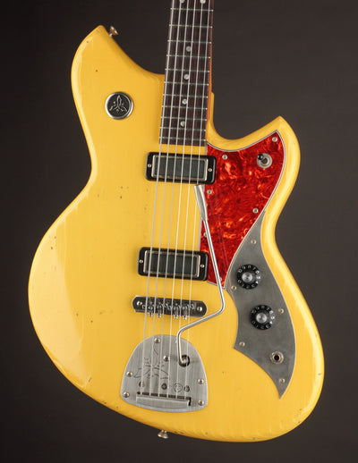 Novo Guitars Serus J Baritone Vintage Cream