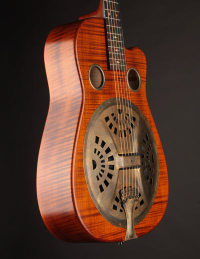 Beard Trailhead Roundneck Cutaway - Tobacco Satin