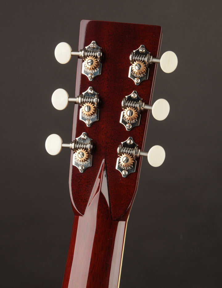 Santa Cruz OM Grand Bear Claw Moon Spruce & Rosewood | The Santa Cruz OM Grand Bear Claw Moon Spruce & Rosewood | The