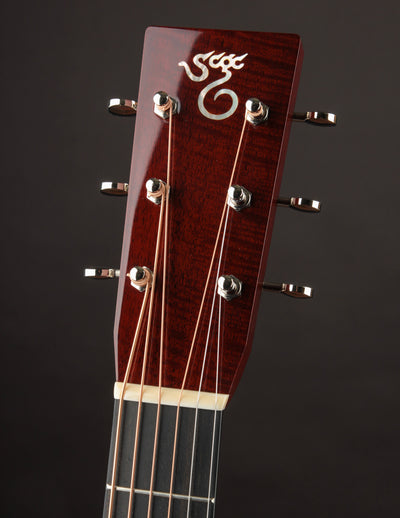 Santa Cruz OM Flamed Mahogany & Adirondack Sunburst