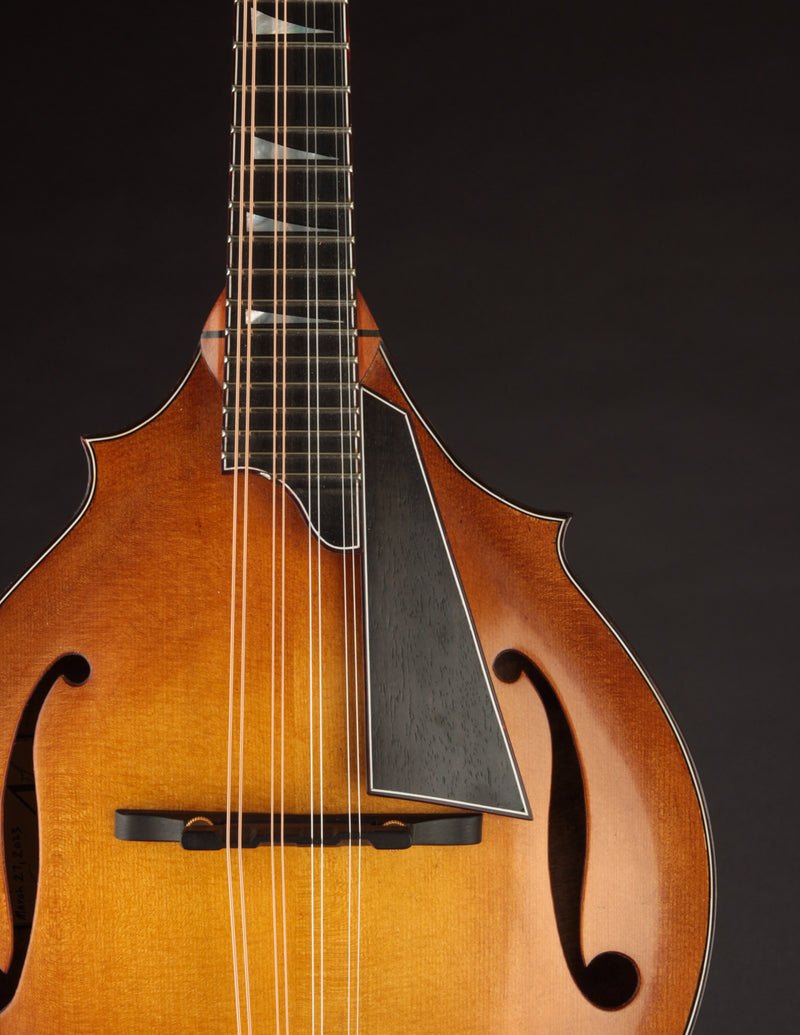 Smart Two-Point Amber Art Deco (2023)