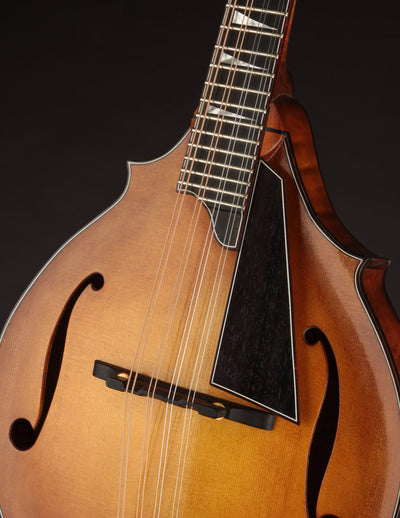 Smart Two-Point Amber Art Deco (2023)