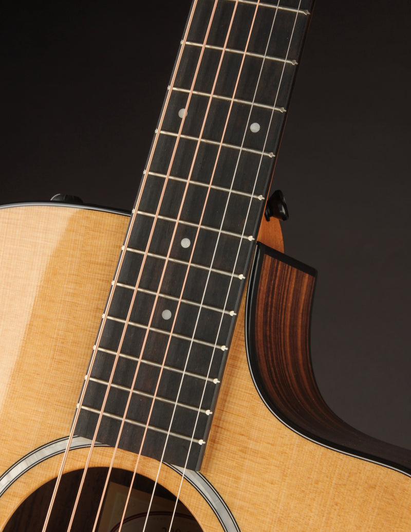 Taylor 212CE Plus