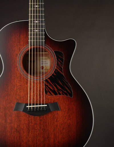 Taylor 324CE Baritone 6 LTD