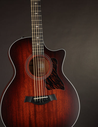 Taylor 324CE Baritone 8 LTD