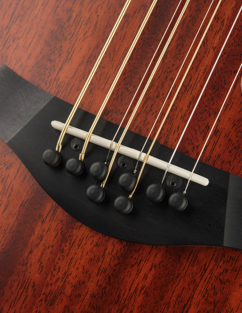 Taylor 324CE Baritone 8 LTD