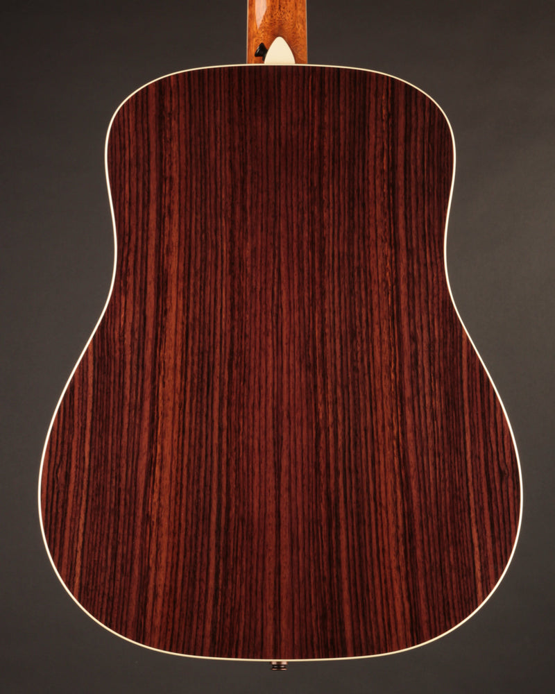 Taylor Legacy 810e LTD Heritage Sunburst