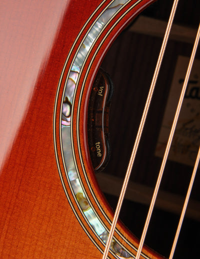 Taylor Legacy 810e LTD Heritage Sunburst