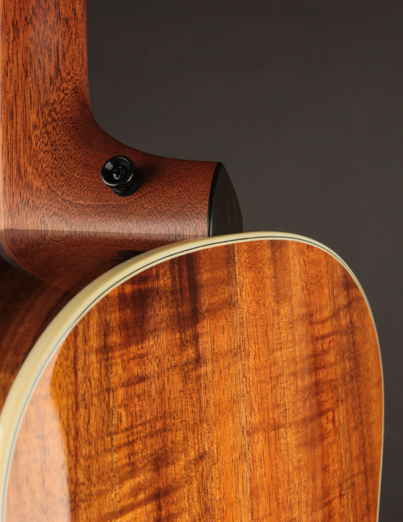 Taylor Gold Label 814E Natural Top Koa