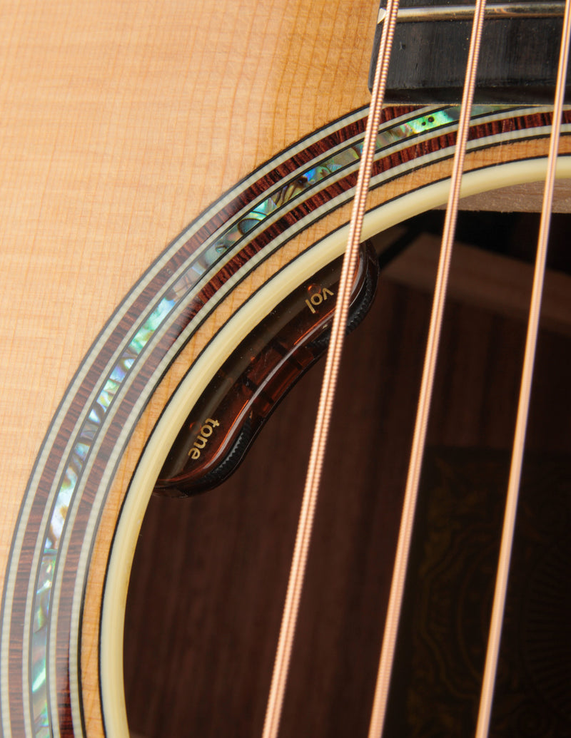 Taylor Gold Label 814E Natural Top Koa