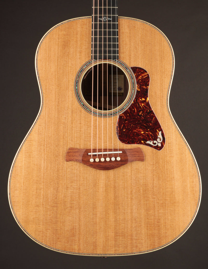 Taylor 817E Gold Label Honduran Rosewood Natural