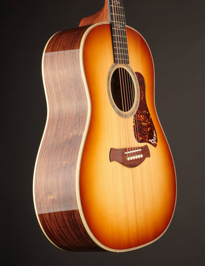 Taylor 817E Gold Label Honduran Rosewood Sunburst