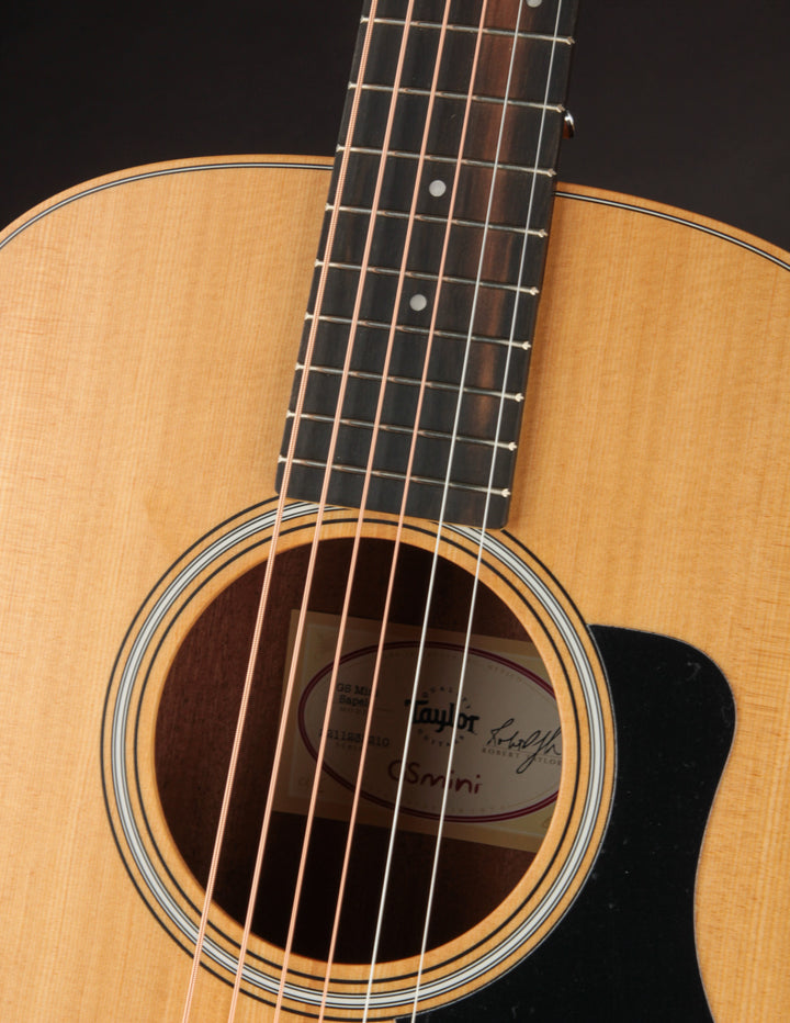 ボノろん　Taylor　GS mini Taylor x MLB GS Mini Acoustic Guitar Cincinnati Reds Graphic