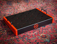 Temple Audio Duo 17 Pedalboard & Soft Case, Temple Red