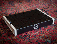 Temple Audio Duo 17 Pedalboard & Soft Case, Vintage White