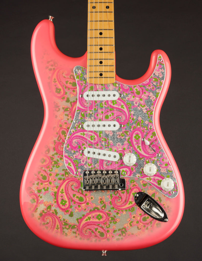 Fender CIJ Pink Paisley Stratocaster (USED, c. 2000)