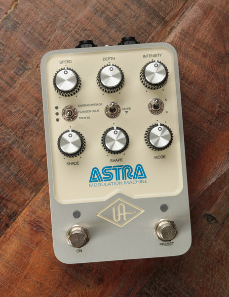 Universal Audio UAFX Astra Modulation Machine Pedal | Sweetwater