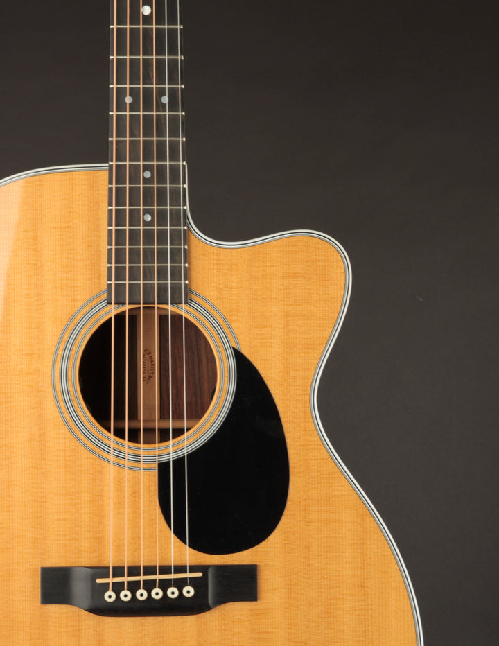 Used Martin OMC-28E at The Music Emporium – Find Yours Now