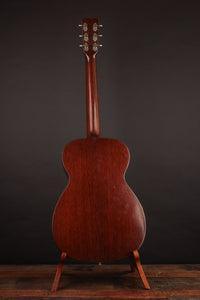 Martin 0-18 (1953)