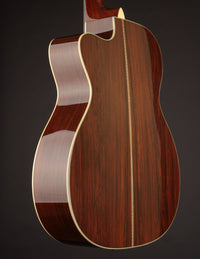 Martin OMC-28M Laurence Juber (USED, 2005)