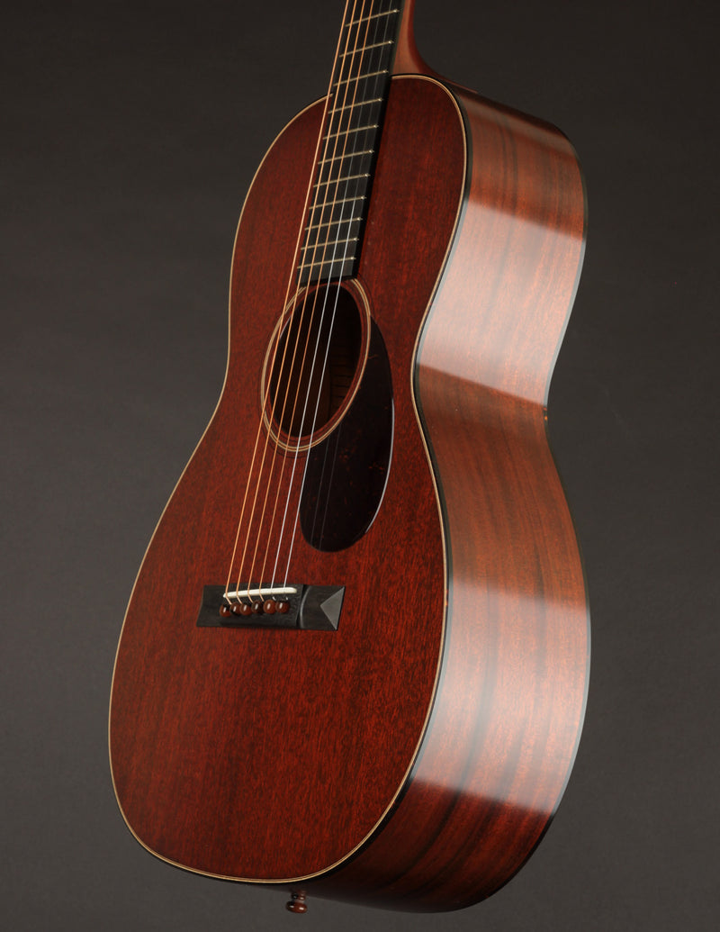 Collings 01 All Mahogany 12-Fret Traditional Satin