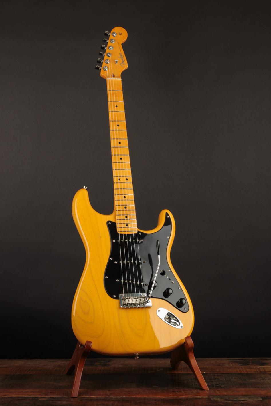 ギター Fender USA Stratocaster Limited Edition fender_limited_edition_am_pro_