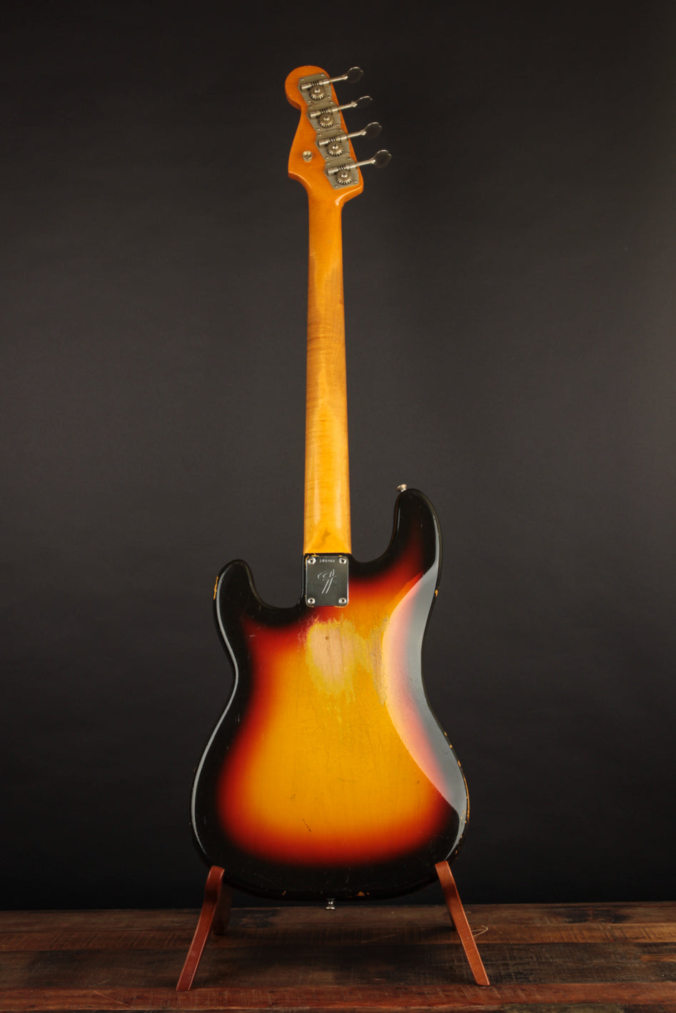66 Fender Precision Bass: Vintage Sunburst at TME