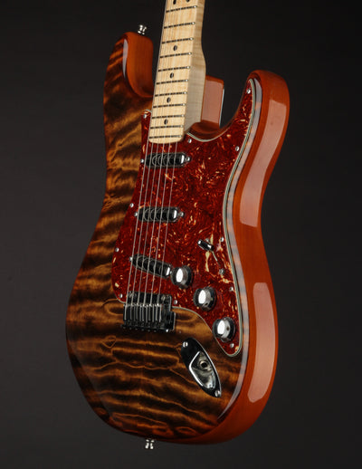 Fender Artisan Stratocaster Quilted Maple Tiger Eye (USED, 2015)