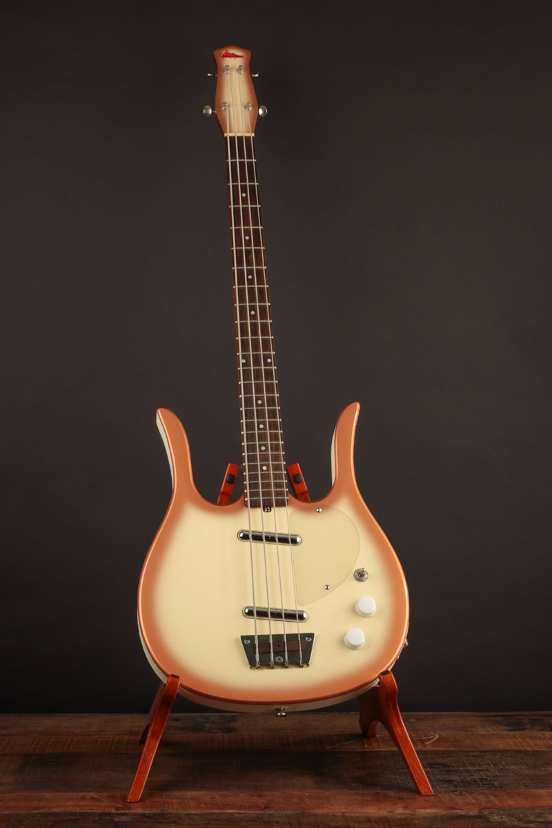Danelectro Longhorn Bass Guitar Copper Burst | Danelectro Longhorn Pot | sincovaga.com.br