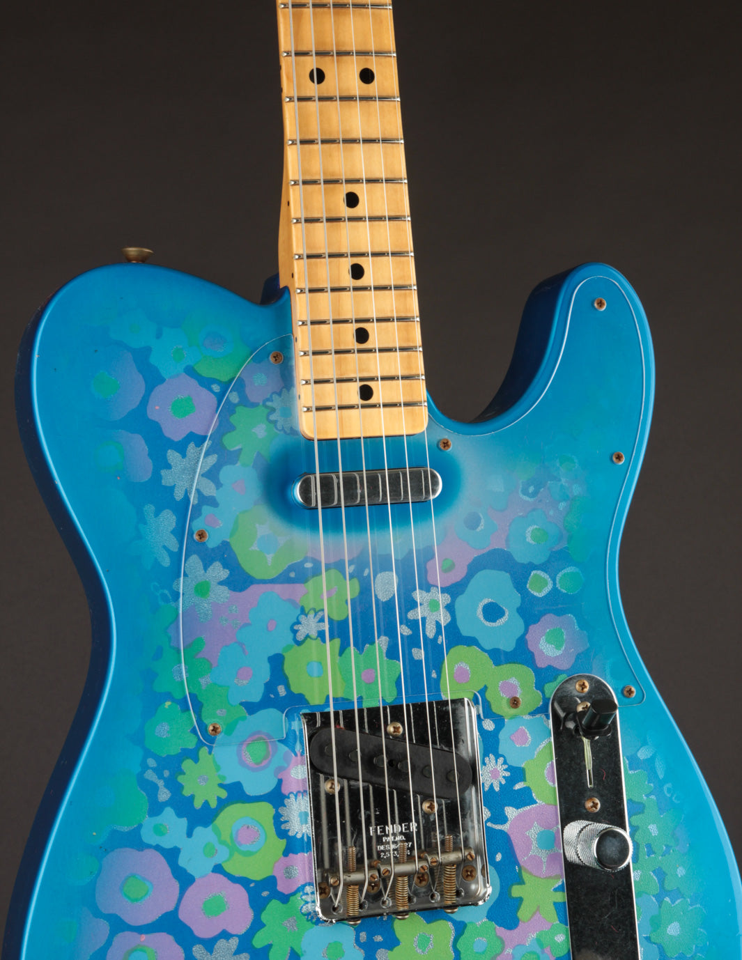 fender telecaster ピックガード　blue flower Fender Classic 69 Telecaster - Blue Flower with Maple