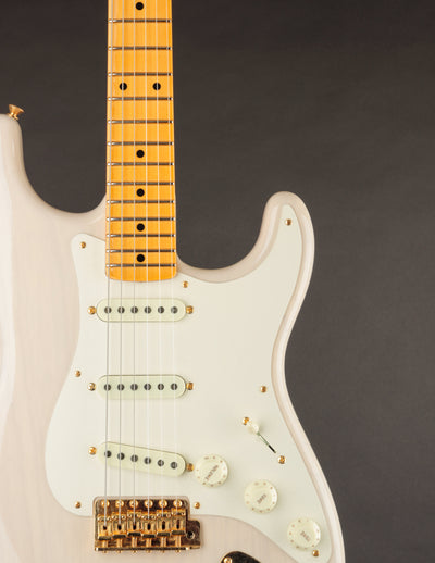 Fender Vintage Custom 1957 Stratocaster NOS, Maple Fingerboard, Aged White Blonde