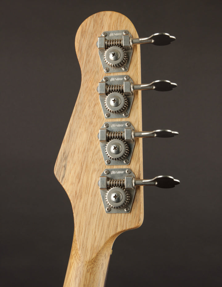 Healy Custom Bass エレキベース