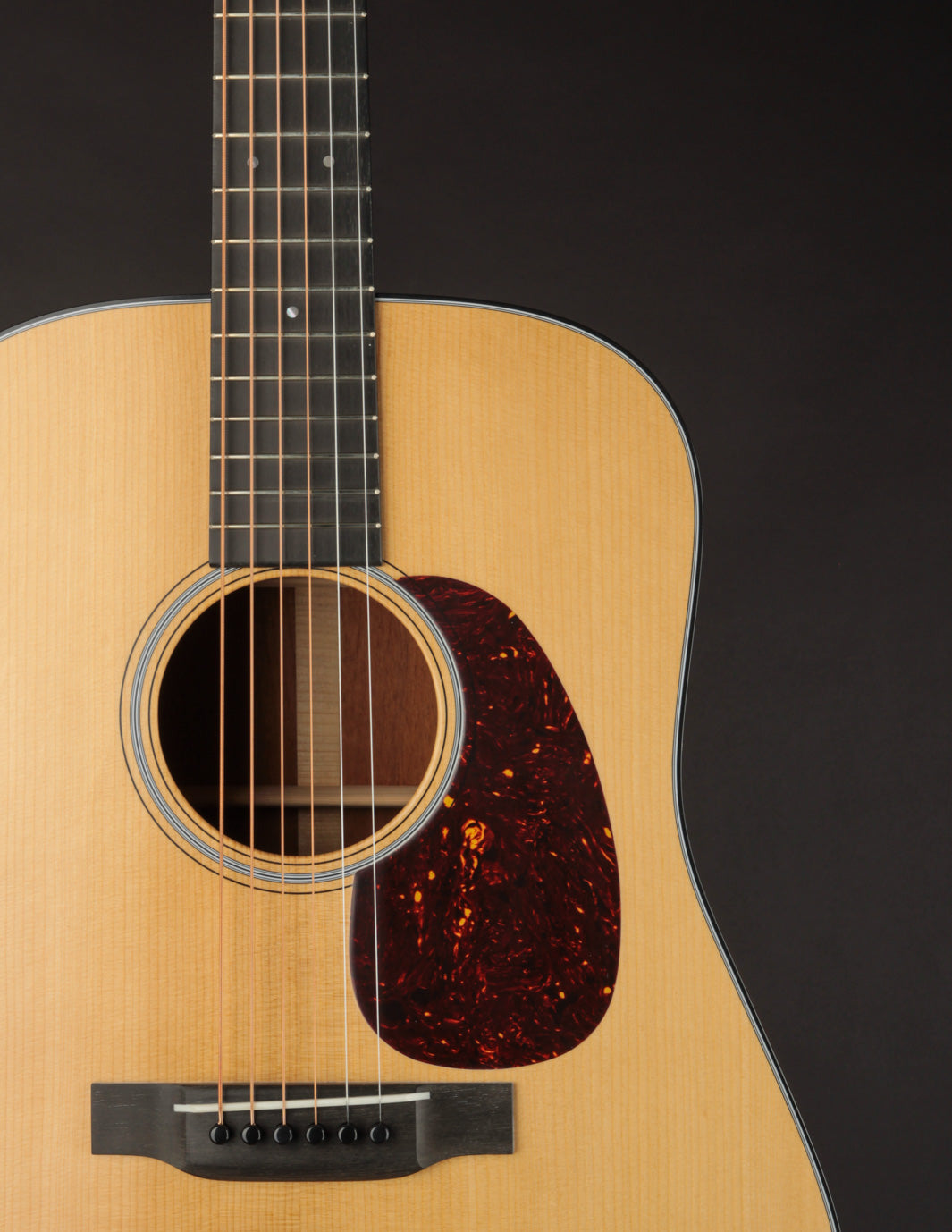 ギター Martin D-18e standard Martin D-18E Modern Deluxe Acoustic-Electric Guitar | Martin