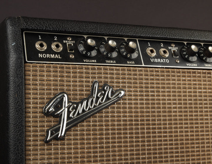 Fender Vibrolux Reverb (1966) at The Music Emporium