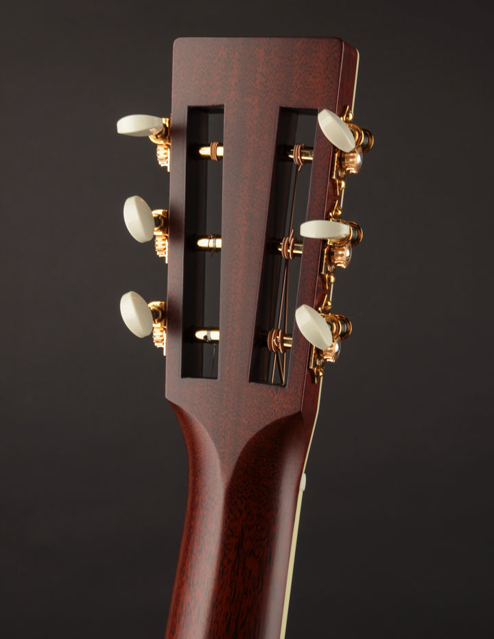 SANTA CRUZ 000-12F アコースティックギター Santa Cruz 000 12-Fret at The Music Emporium