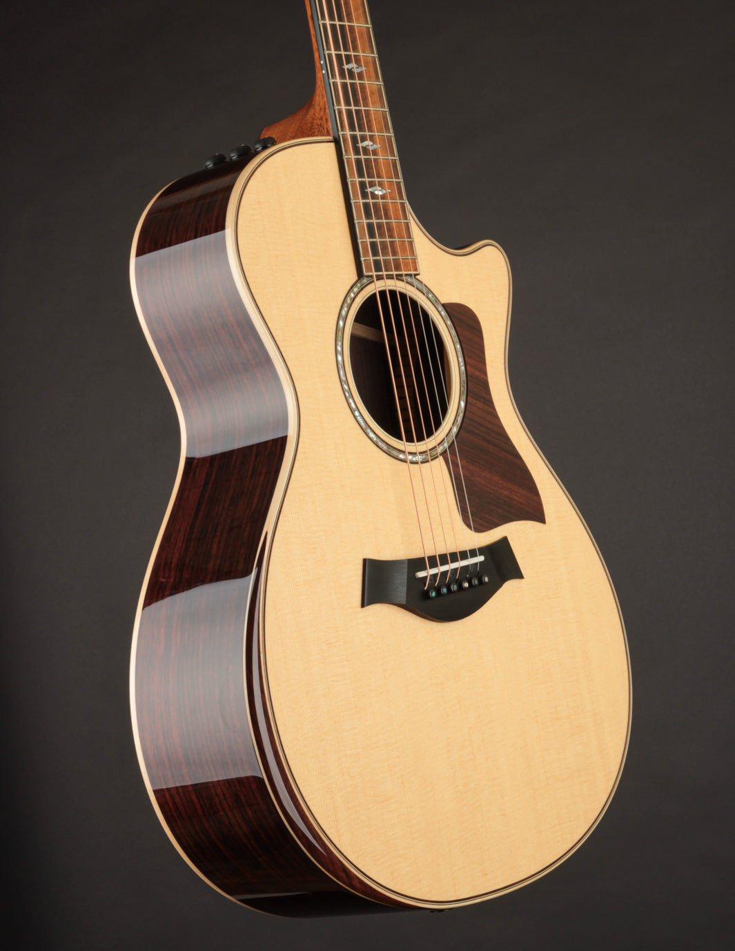 Lattelina さん　Taylor 812ce V-Class Taylor 812CE V-Class at The Music Emporium