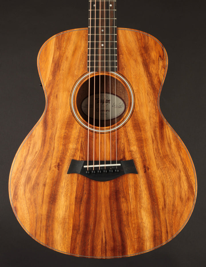 ギター Taylor GSmini e-Koa GS Mini-e Koa Bass Layered Koa Acoustic-Electric Guitar
